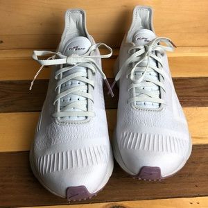 New Brooks Pure Beat Women’s Running Shoes Size 10